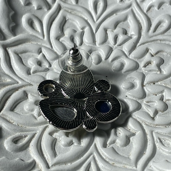 Statement piece - Picture 2 of 2